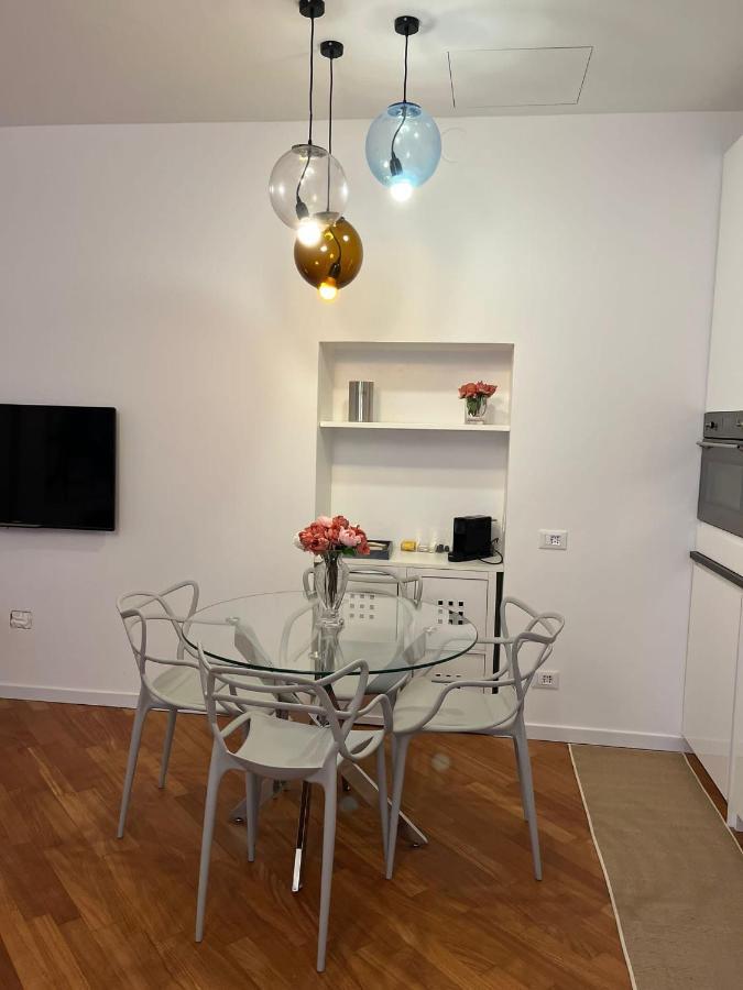 Casa Vercelli Delizioso Bilocale Moderno Nella Vecchia Milano Exterior foto
